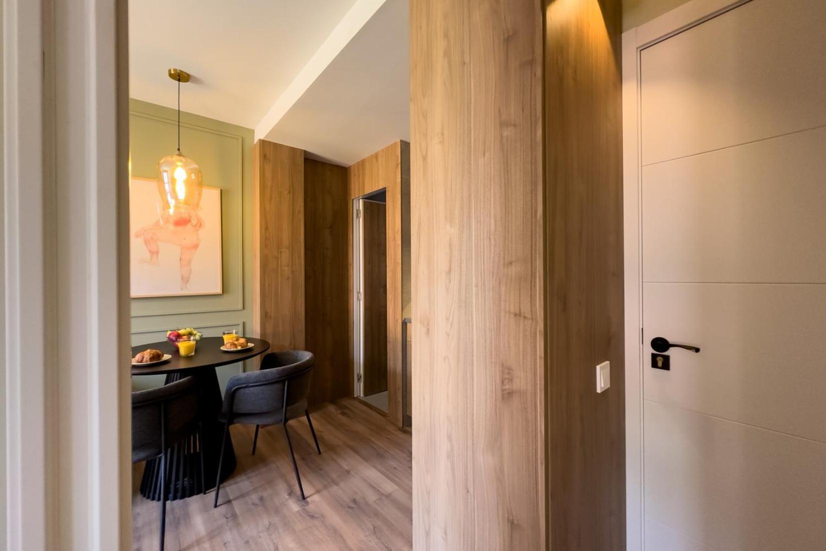 Oasis Suites Near Picasso Museum Barcellona Esterno foto